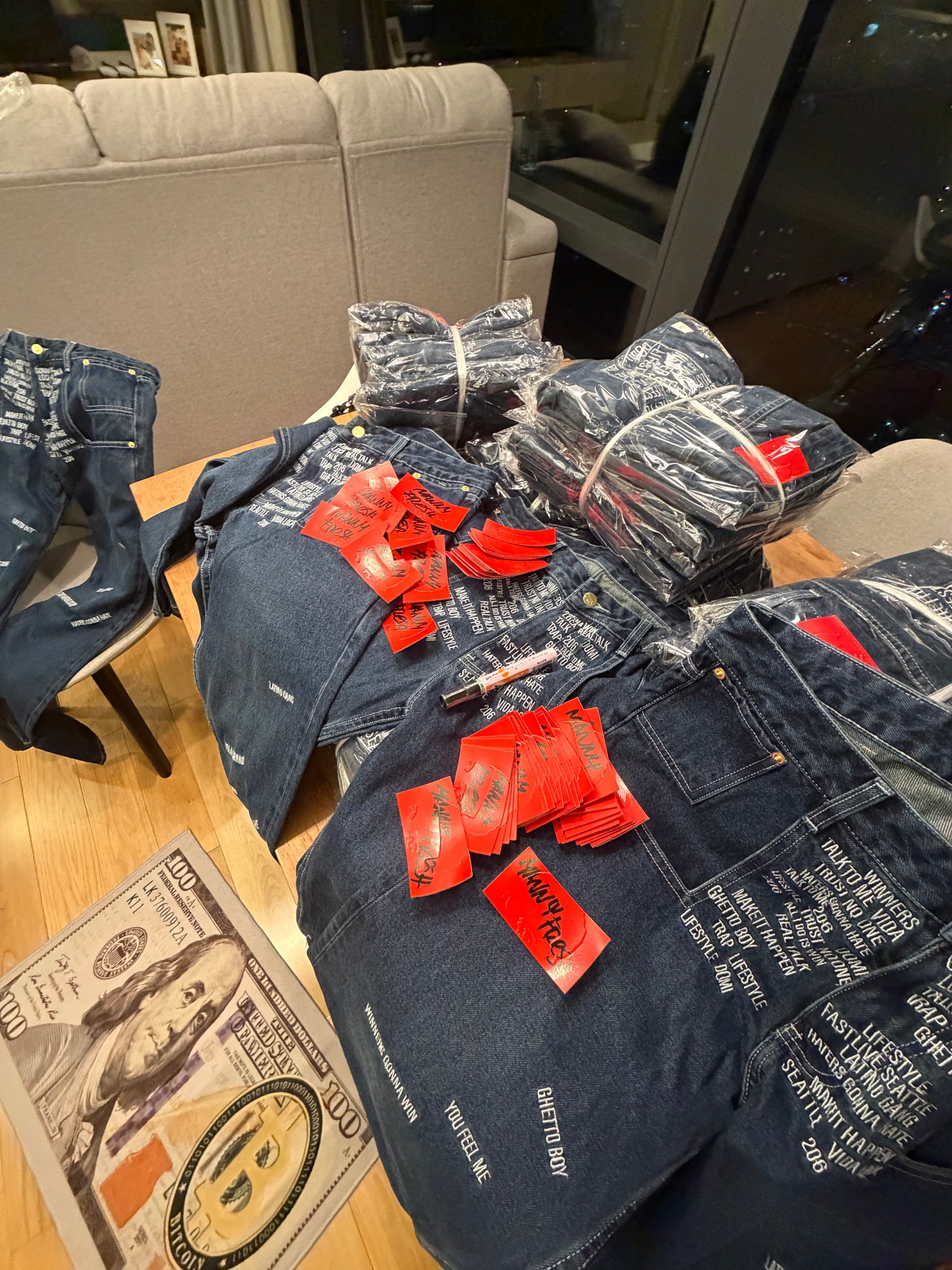 MANNY CUSTOM JEANS - LIMITED EDITION